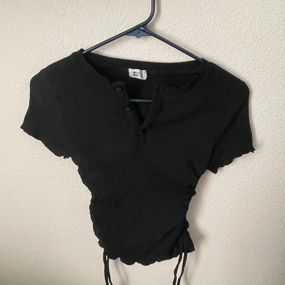 Beginning Boutique Button Down Ruched Side Top - Picture 3 of 5